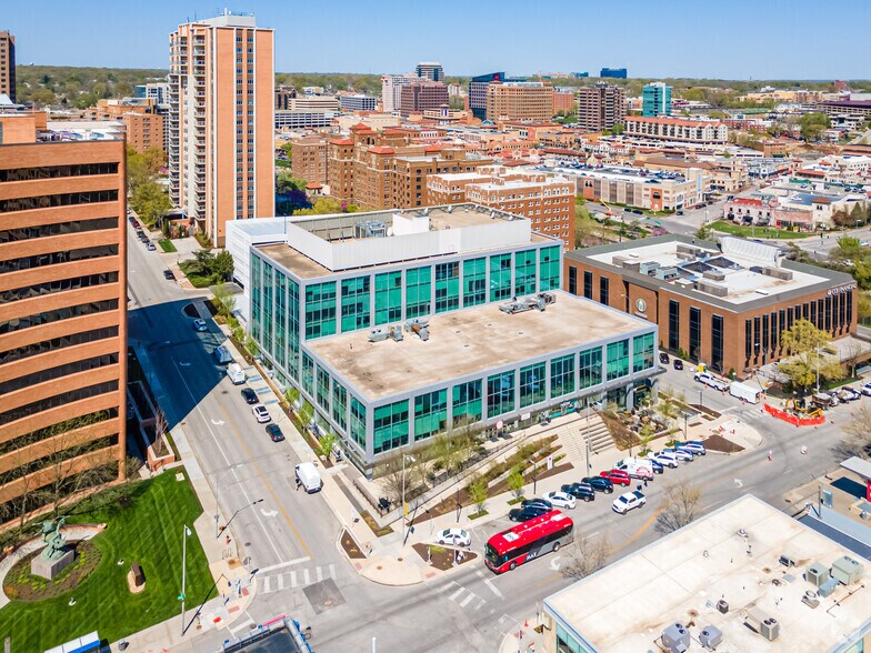 More Photos Of 4800 Main St, Kansas City Office For Lease