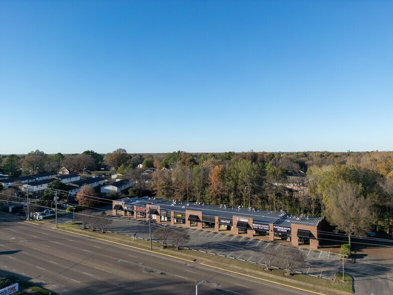 More Photos Of 5798-5822 Winchester Rd, Memphis Unknown For Lease