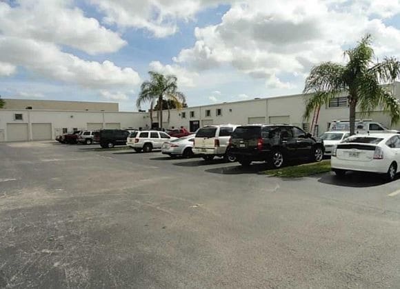 More Photos Of 13977-13981 SW 140th St, Miami Light Distribution For Sale