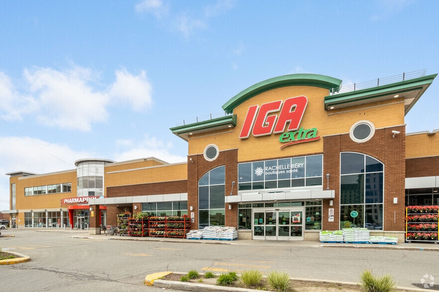 More Photos Of 10-18 Pl De La Triade, Pointe-claire Freestanding For Lease