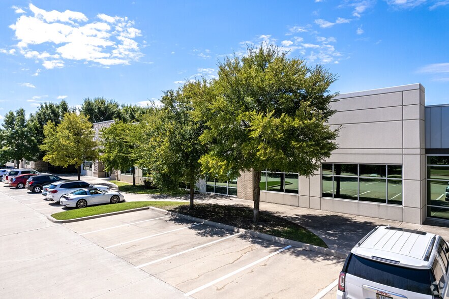 More Photos Of 645 E State Highway 121, Coppell Unknown For Lease