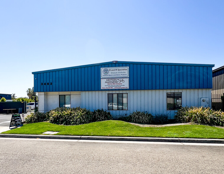 Primary Photo Of 3483 W Gettysburg Ave, Fresno Warehouse For Sale