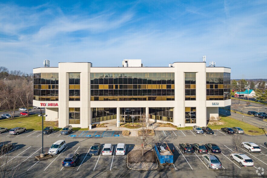 More Photos Of 959 Route 46 E, Parsippany Office For Sale