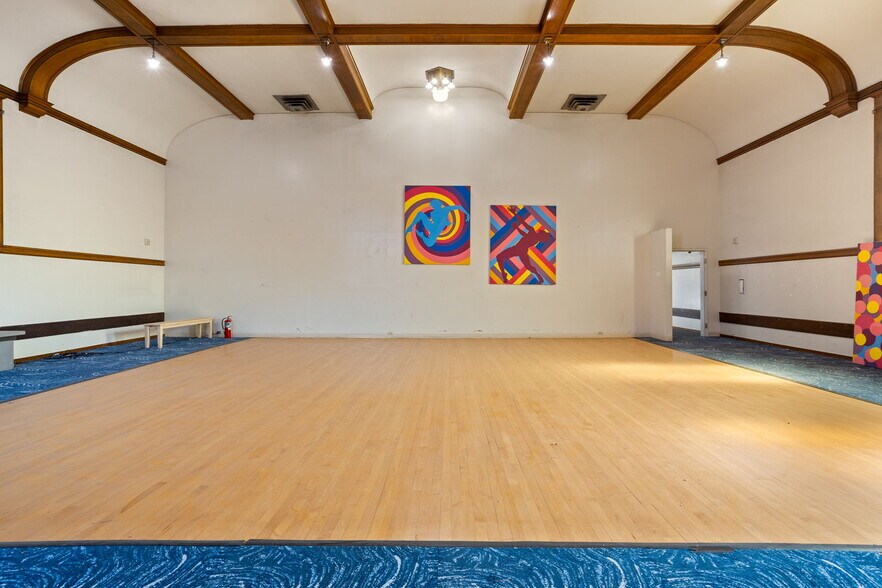 More Photos Of 118 Nevada Ave-127 E Bijou, Colorado Springs General Retail For Lease