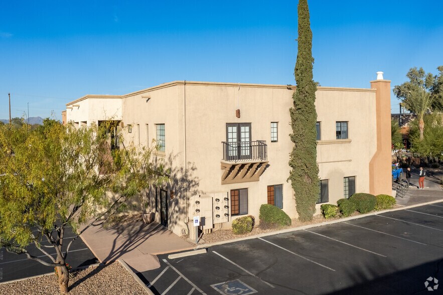 More Photos Of 2970 N Swan Rd, Tucson Unknown For Lease