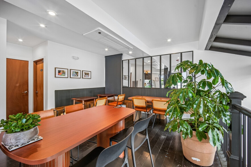More Photos Of 140 Paris Ave, Northvale Office For Sale