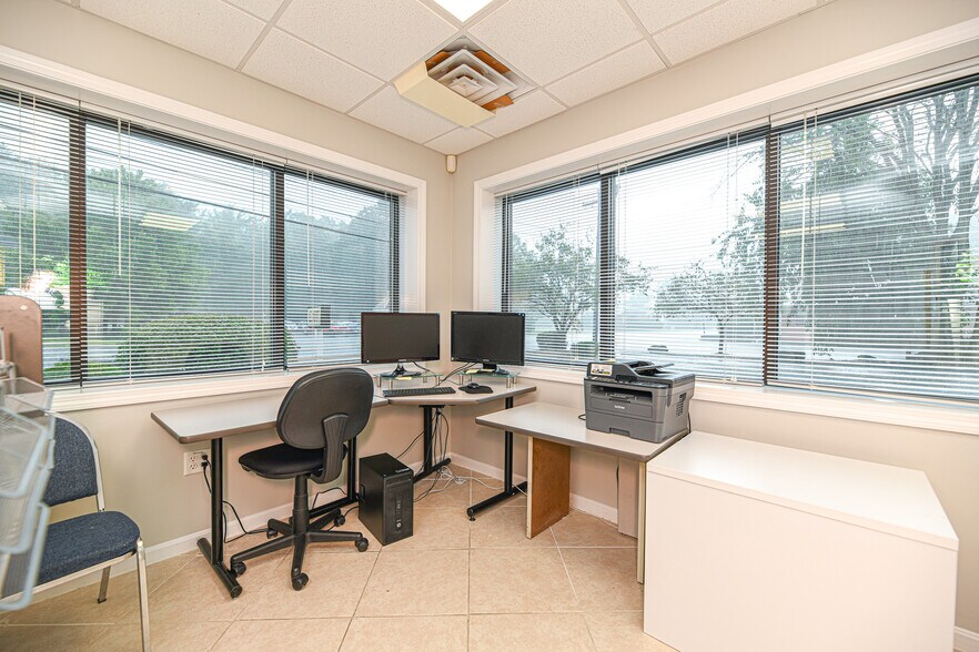 More Photos Of 106 Tyngsboro Rd, North Chelmsford Fast Food For Sale