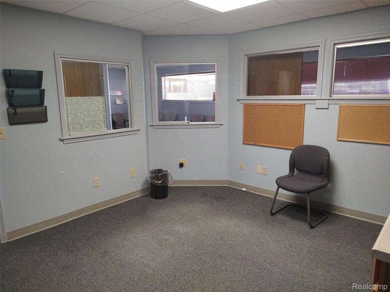 More Photos Of 5154 Miller Rd, Flint Medical For Sale