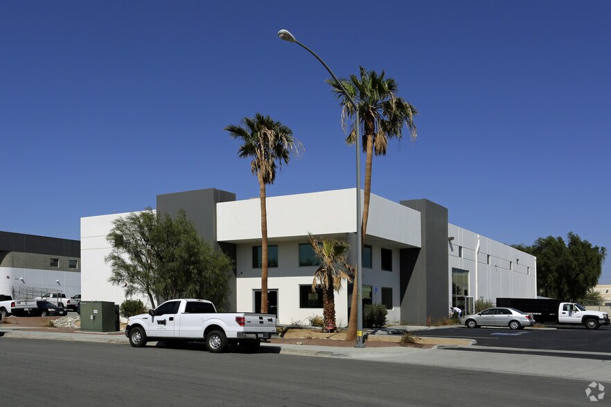 Primary Photo Of 72232 Corporate Way, Thousand Palms Warehouse For Lease