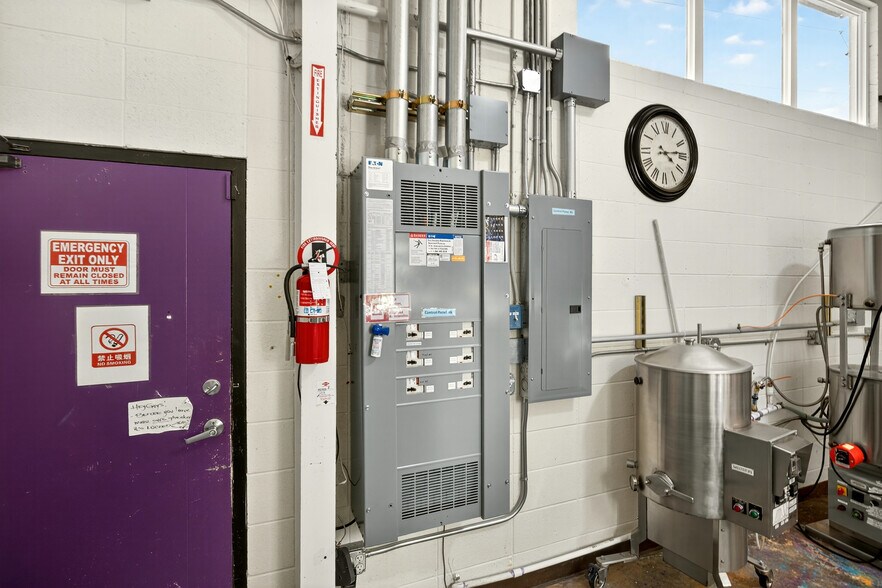 More Photos Of 3100 Merriman Rd, Medford Light Distribution For Sale