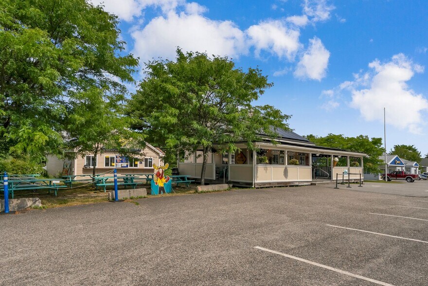 More Photos Of 150 US ROUTE 1, Freeport Fast Food For Sale