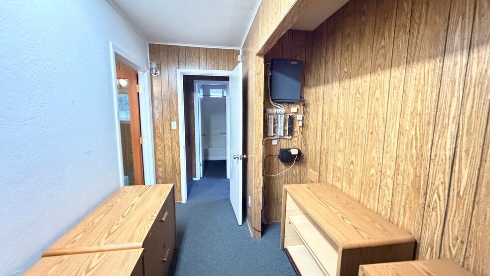 More Photos Of 26105 Highway 243, Idyllwild Office For Lease