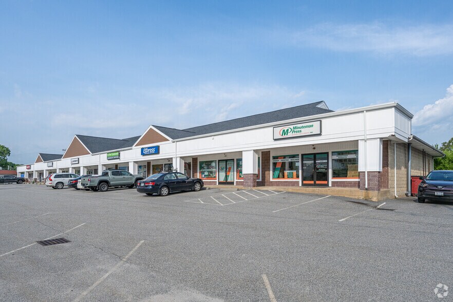 More Photos Of 155 Jefferson Blvd, Warwick Office For Lease