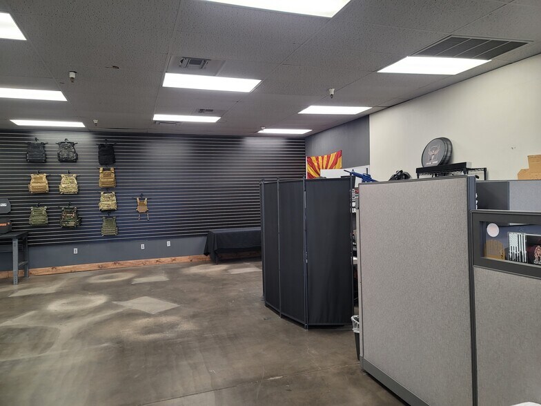 More Photos Of 17431 N Black Canyon Fwy, Phoenix Manufacturing For Sale