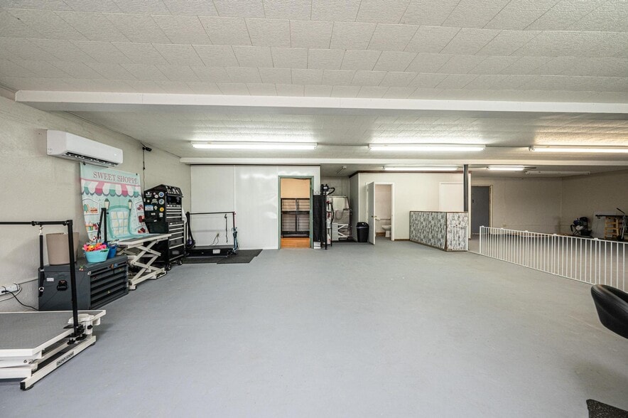 More Photos Of 304 Virginia St SW, Lenoir Storefront Retail Office For Sale