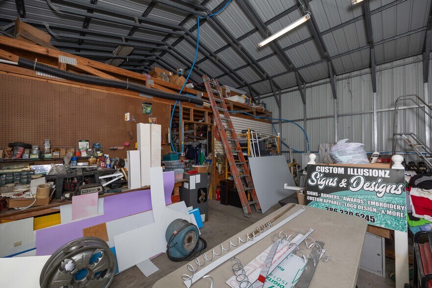 More Photos Of 319 E Howard St, Live Oak Storefront Retail Office For Sale