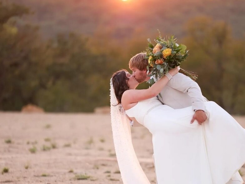 More Photos Of 1212 Packing House rd, Graham Flex For Sale