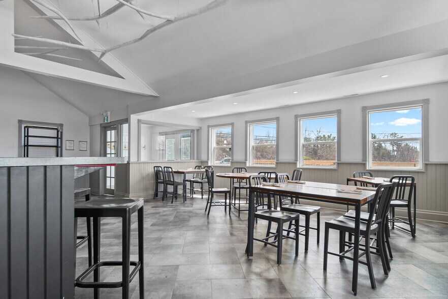 More Photos Of 1004 Medical Center Rd, Sharbot Lake Restaurant For Sale