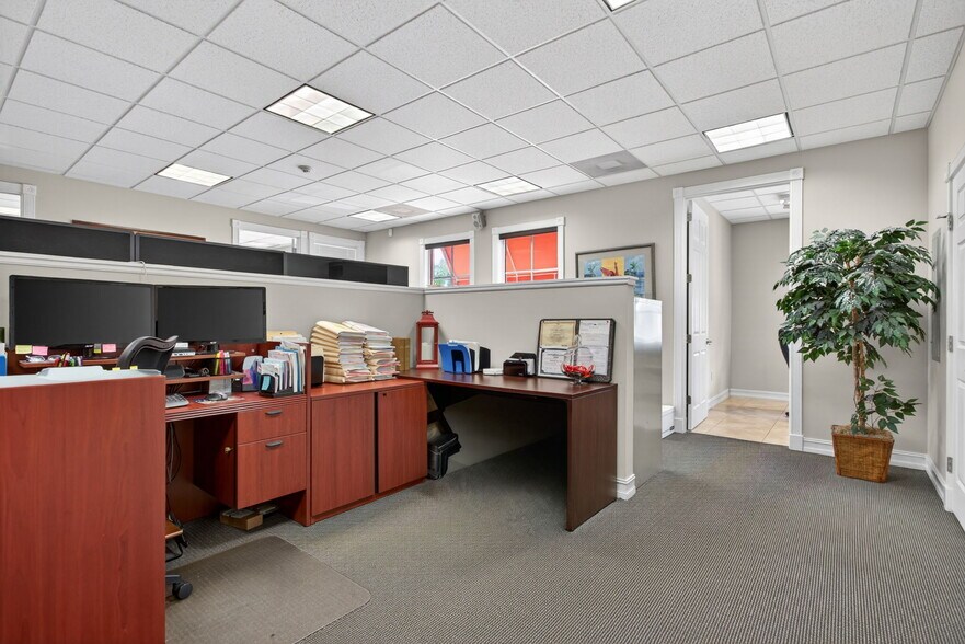 More Photos Of 5521 N University Dr, Coral Springs Office For Sale