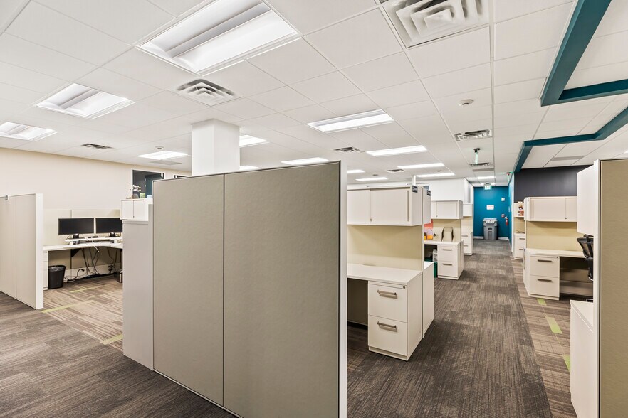 More Photos Of 1455 N Park Dr, Weston Office For Lease