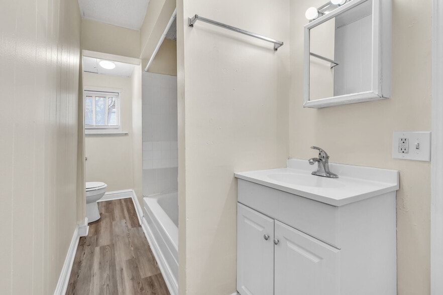 More Photos Of 642-654 W State St, Columbus Manufactured Housing Mobile Home Park For Sale