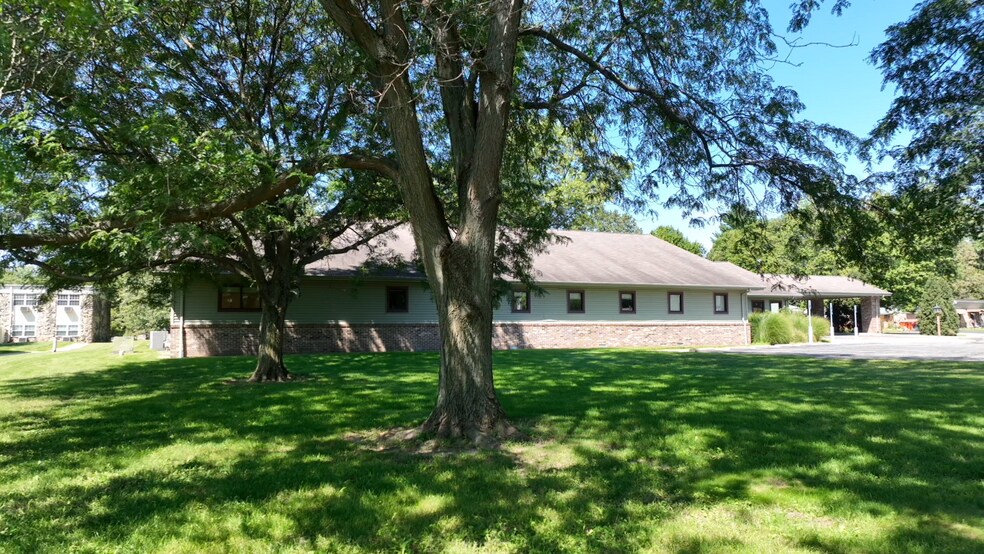 More Photos Of 1 Oakview Dr, Monticello Office For Sale