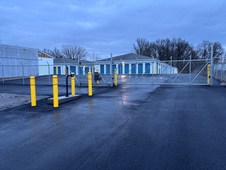 More Photos Of , Peninsula Unknown For Sale