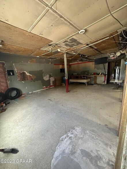More Photos Of 303 S Main St, Northwood Auto Salvage Facility For Sale