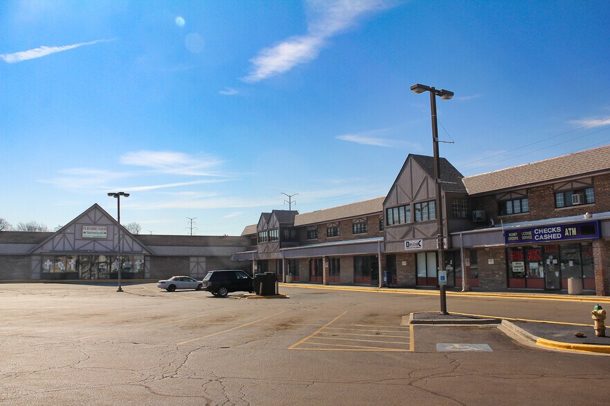 More Photos Of 14200 Chicago Rd, Dolton Storefront Retail Office For Lease