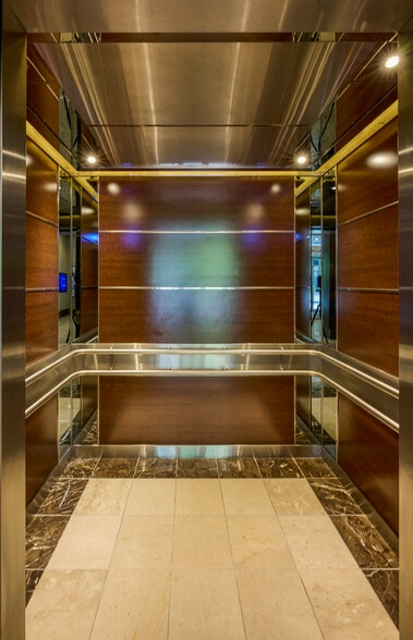 More Photos Of 170 Laurier Ave W, Ottawa Office For Lease