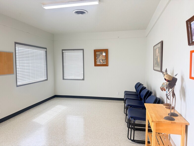 More Photos Of 1912 N 4th Ave, Pasco Office For Sale