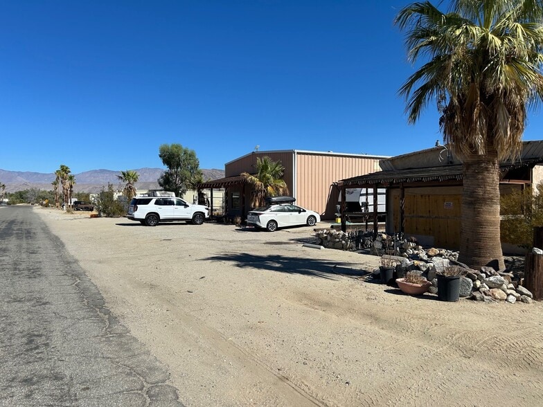 More Photos Of 2401-2405 Stirrup Rd, Borrego Springs Warehouse For Lease