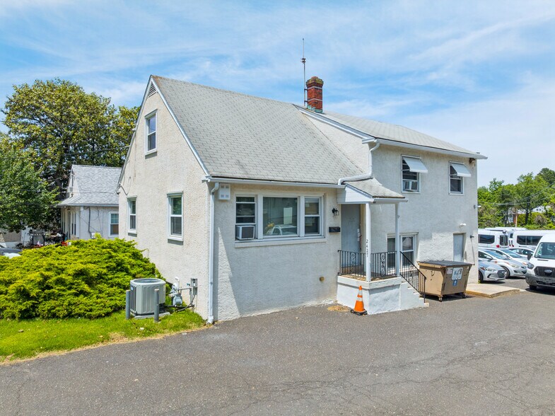 More Photos Of , Abington Township Unknown For Sale