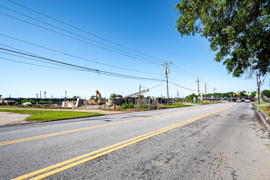 More Photos Of 2.016 AC W Clayton & FM 321, Dayton Land For Sale