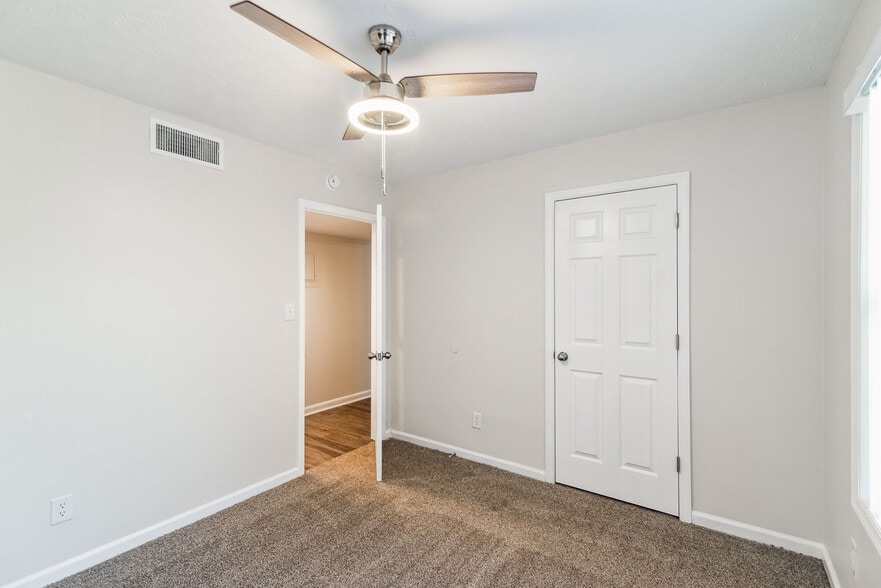 More Photos Of 117 Cedarwood Dr, Lebanon Apartments For Sale