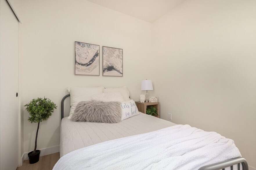 More Photos Of 1728 W Sherman St, Phoenix Apartments For Sale