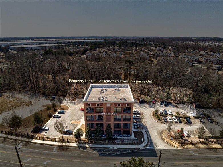 More Photos Of 2030 Avalon Pky, McDonough Office For Sale