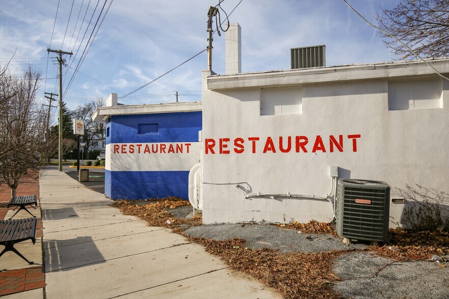 More Photos Of 211 S Mildred St, Ranson Freestanding For Lease