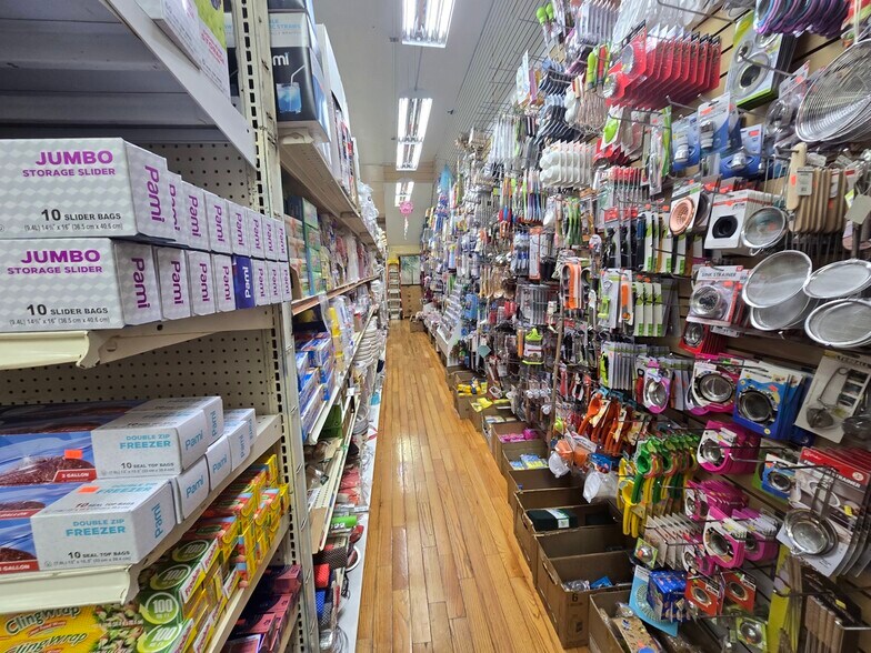 More Photos Of 3753 82nd St, Jackson Heights Storefront Retail Office For Lease