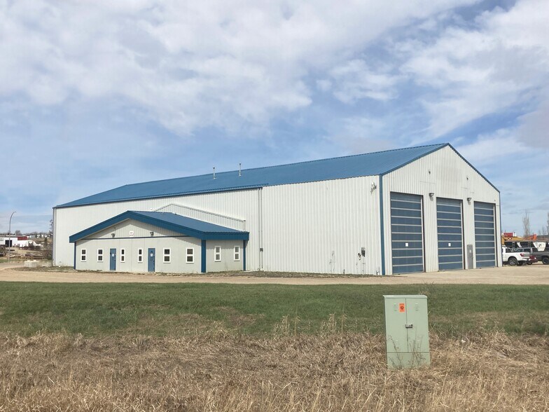 More Photos Of 253 Burnt Park Dr, Red Deer County Service For Lease