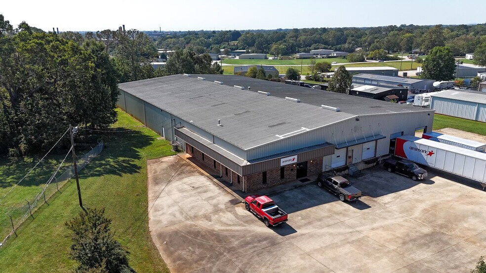 More Photos Of 222 Kerns Ave, Greenville Warehouse For Lease