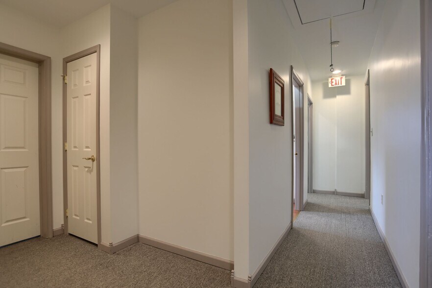 More Photos Of 421 W Chocolate Ave, Hershey Medical For Lease