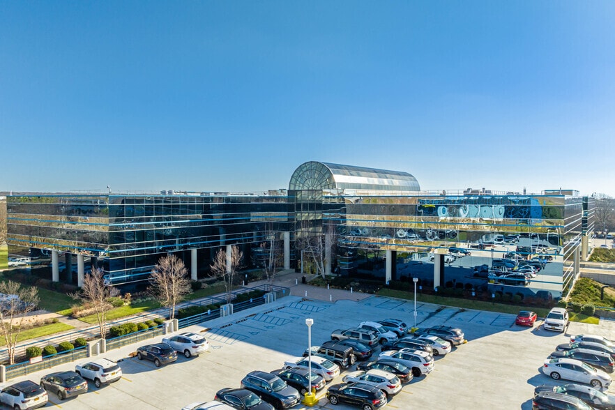 More Photos Of 290-300 Broadhollow Rd, Melville Office For Lease