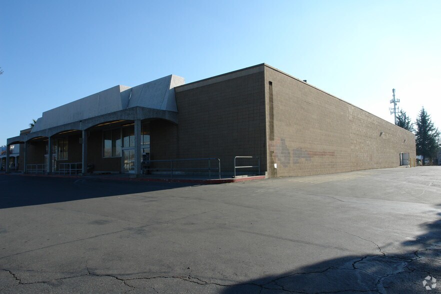 More Photos Of 2155 Pillsbury Rd, Chico Storefront For Lease