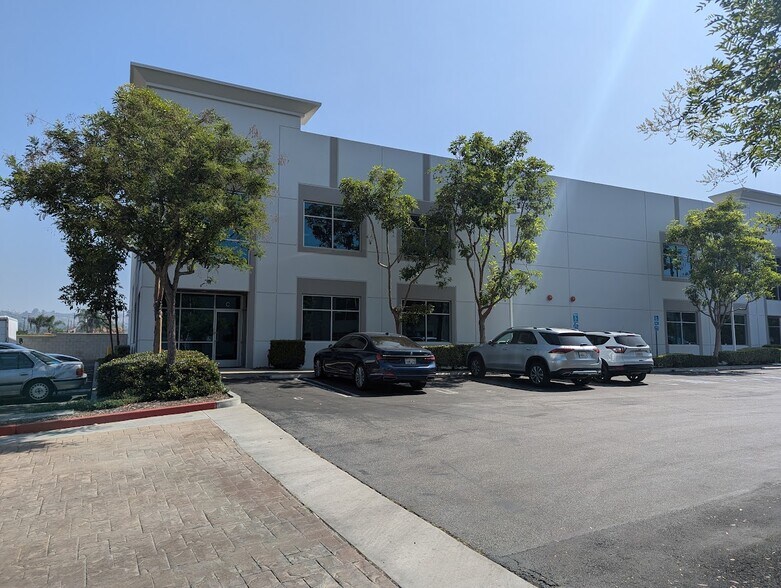 Primary Photo Of 511 S Harbor Blvd, La Habra Warehouse For Lease