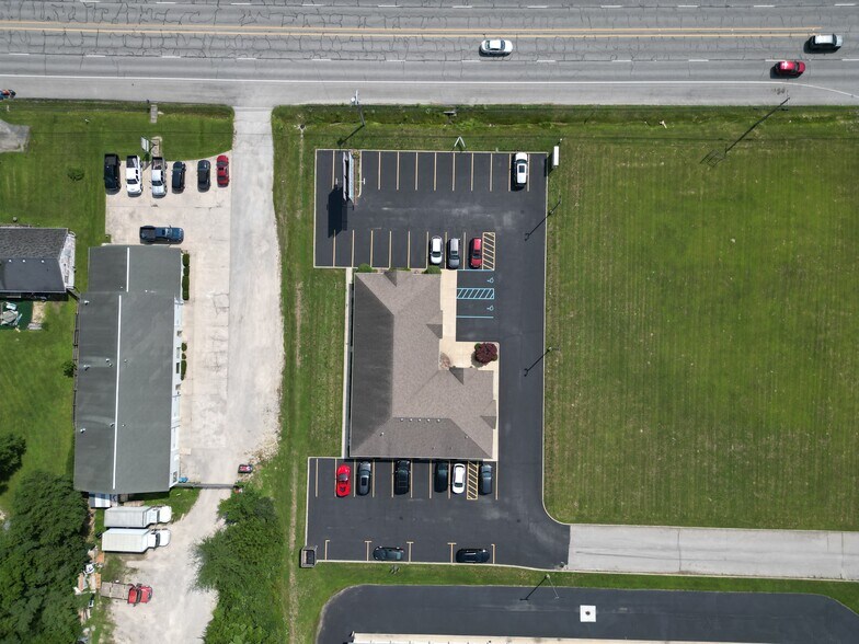 More Photos Of 12712 Wicker Ave, Cedar Lake Medical For Lease