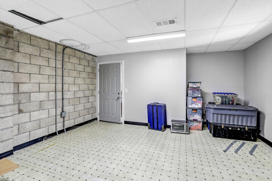 More Photos Of 19821 Valley Blvd, Walnut Auto Repair For Sale