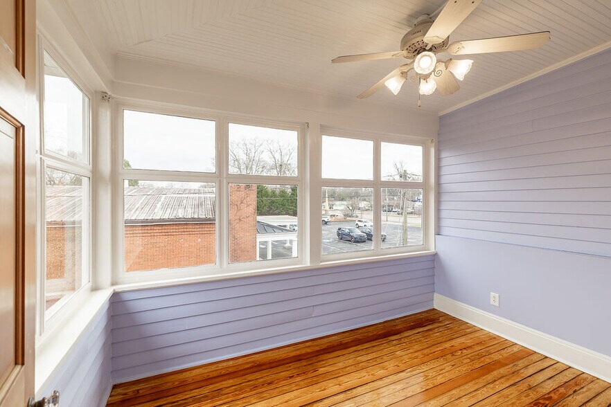 More Photos Of 892 Prince Ave, Athens Medical For Lease