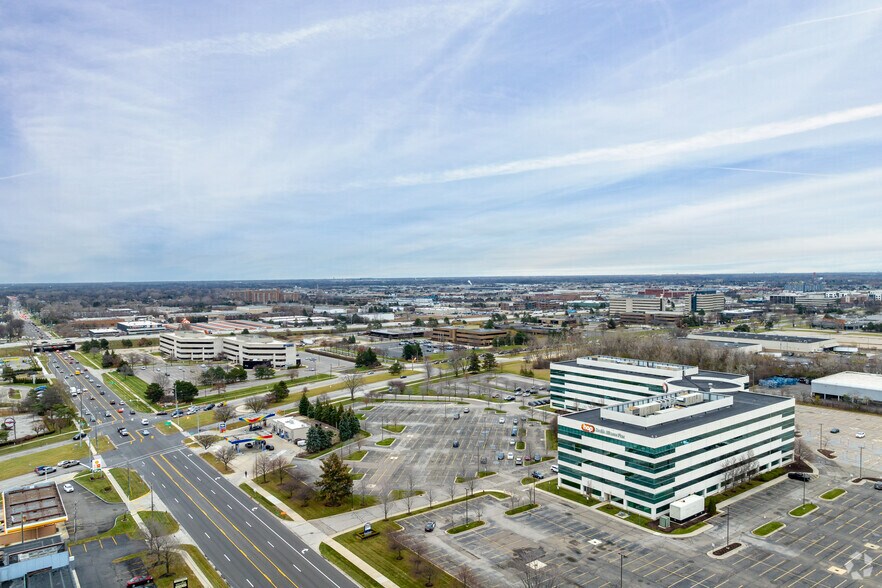 More Photos Of 1414 E Maple Rd, Troy Office For Sale