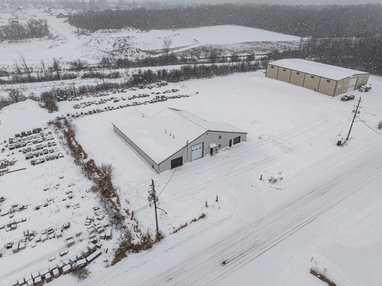 More Photos Of 19 Terry Fox Dr, Vankleek Hill Manufacturing For Sale